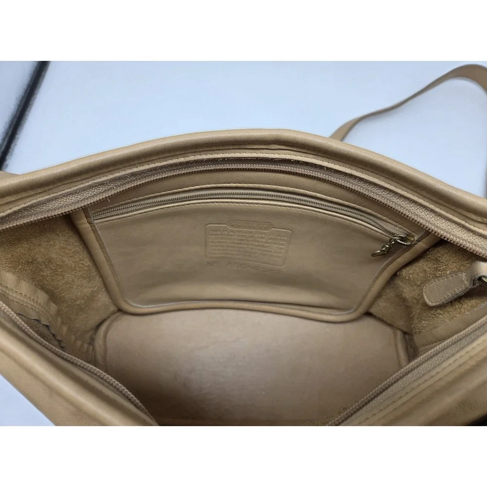Coach 4143 Worth Bag Glove‑Tanned Leather Shoulder Bag Beige Vintage‎ Made USA